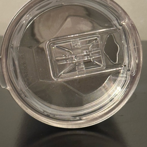 Corkcicle Iridescent Lavender Tumbler Sparkle - Picture 4 of 4